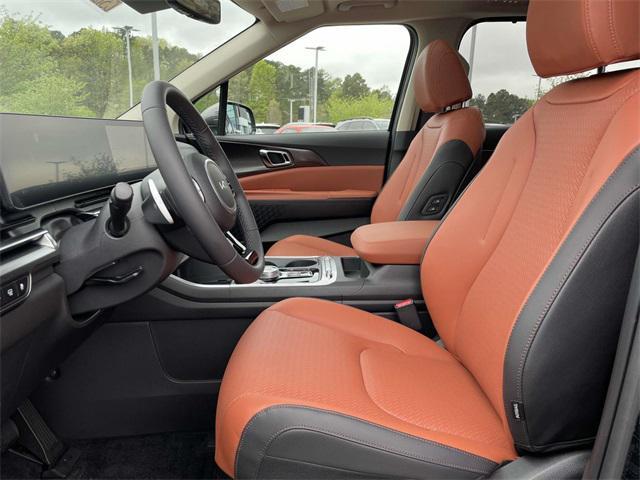 new 2025 Kia Carnival Hybrid car, priced at $53,269