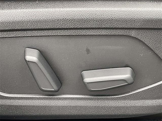 new 2026 Kia Sorento car, priced at $39,529