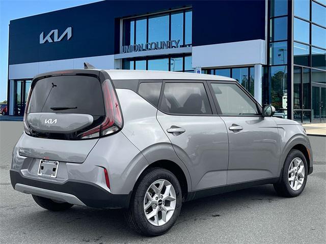 new 2025 Kia Soul car, priced at $20,740