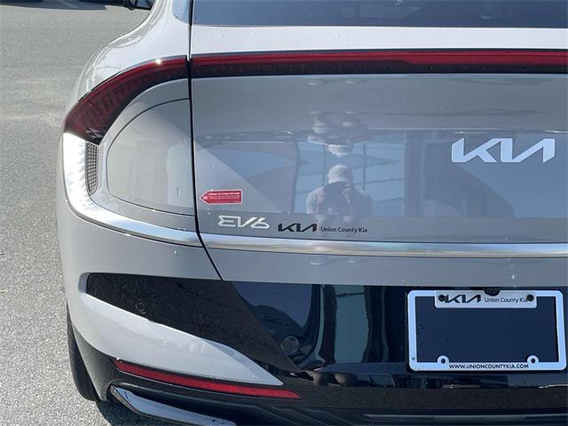 new 2025 Kia EV6 car, priced at $49,230