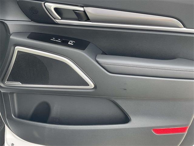 new 2025 Kia Telluride car, priced at $40,595