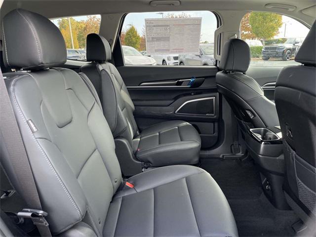 new 2025 Kia Telluride car, priced at $40,595