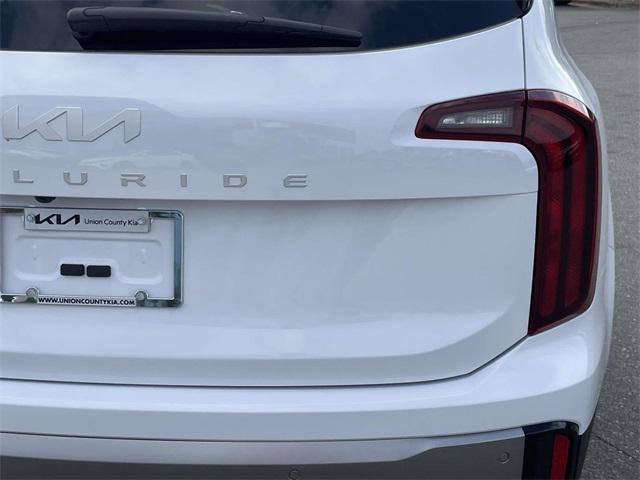new 2025 Kia Telluride car, priced at $40,595