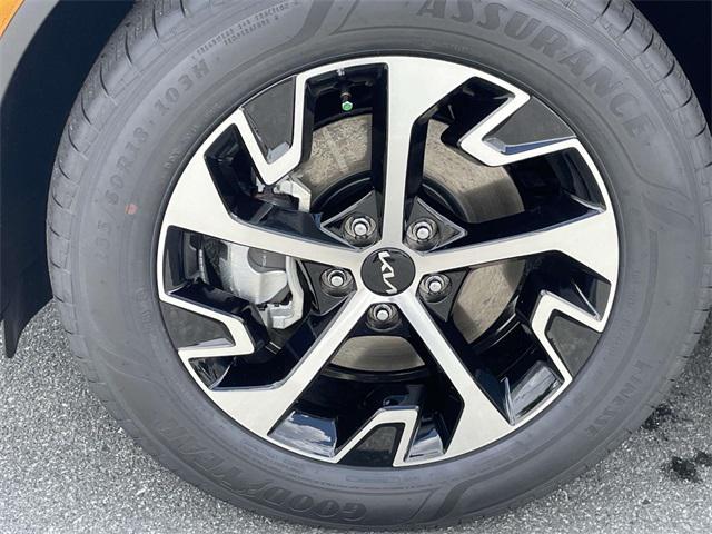 new 2025 Kia Sportage car, priced at $28,805