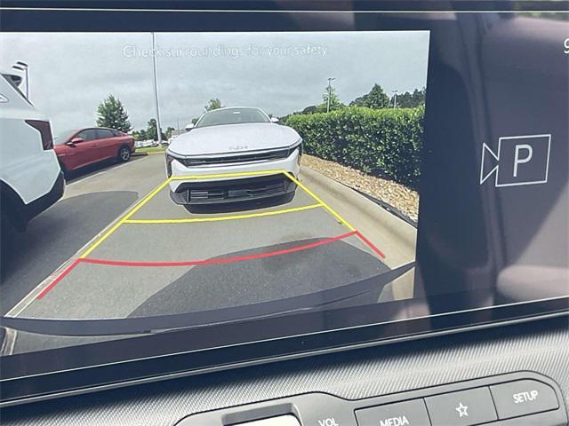 new 2025 Kia K4 car, priced at $23,348