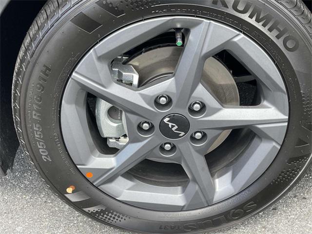 new 2025 Kia K4 car, priced at $23,348