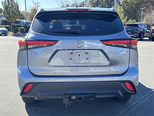 used 2020 Toyota Highlander car, priced at $27,500