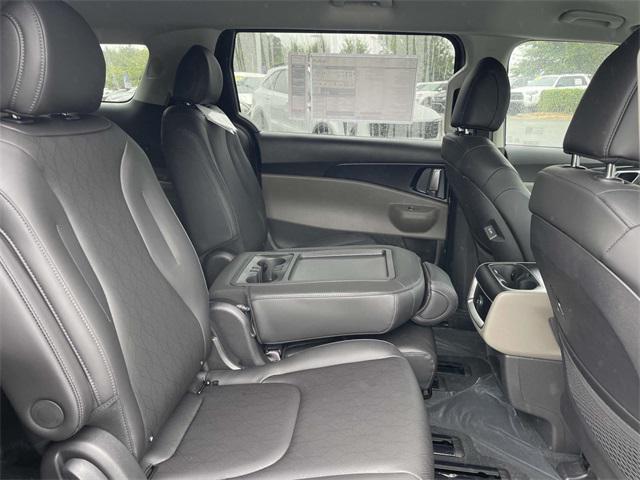 new 2026 Kia Carnival car, priced at $38,876