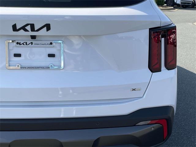new 2025 Kia Sorento car, priced at $40,513