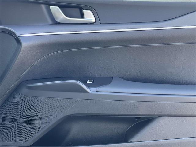 new 2025 Kia K5 car, priced at $27,222