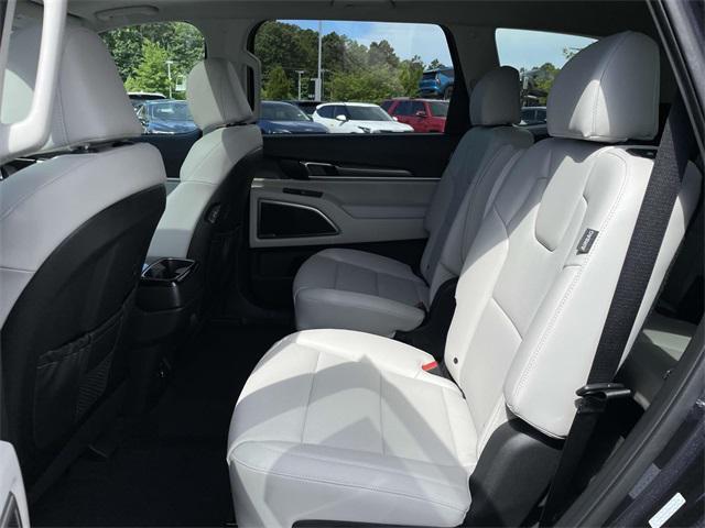 new 2025 Kia Telluride car, priced at $40,130