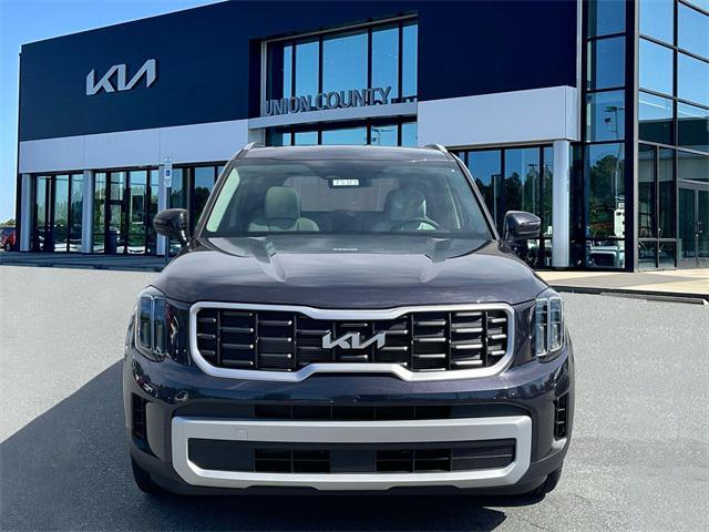 new 2025 Kia Telluride car, priced at $40,130