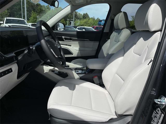 new 2025 Kia Telluride car, priced at $40,130