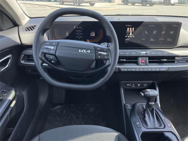 new 2025 Kia K4 car, priced at $23,719