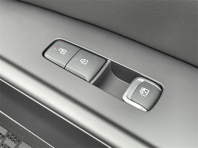 new 2026 Kia Carnival Hybrid car, priced at $54,415