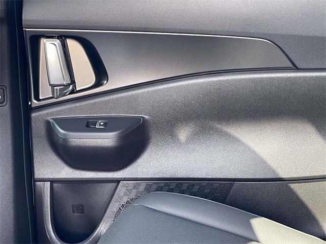 new 2026 Kia Carnival Hybrid car, priced at $52,968