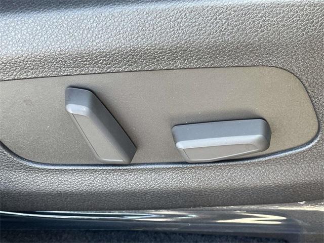 new 2026 Kia Carnival Hybrid car, priced at $52,968