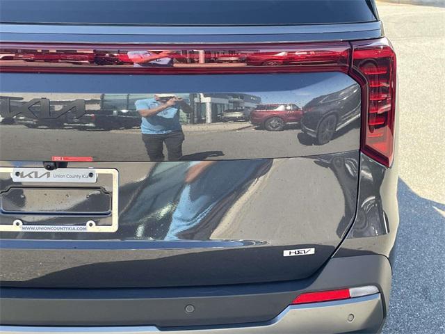 new 2026 Kia Carnival Hybrid car, priced at $52,968