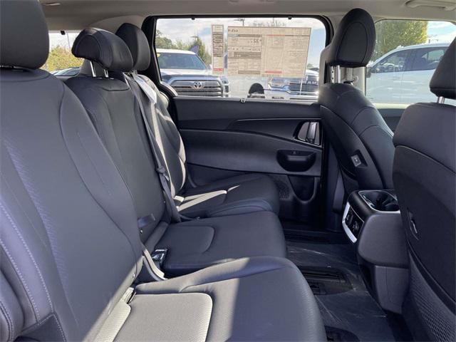 new 2026 Kia Carnival Hybrid car, priced at $52,968