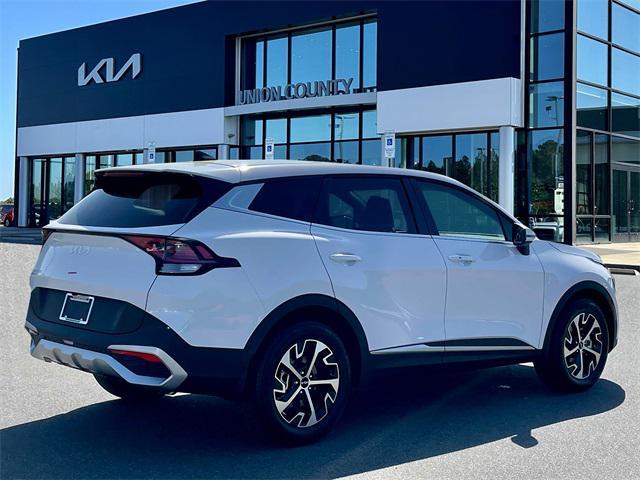 new 2025 Kia Sportage car, priced at $29,555