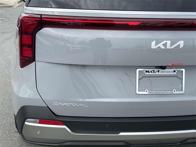 new 2025 Kia Carnival Hybrid car, priced at $47,843