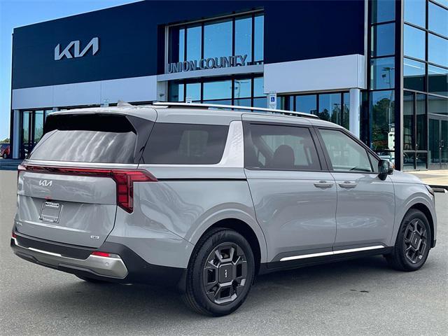new 2025 Kia Carnival Hybrid car, priced at $47,843