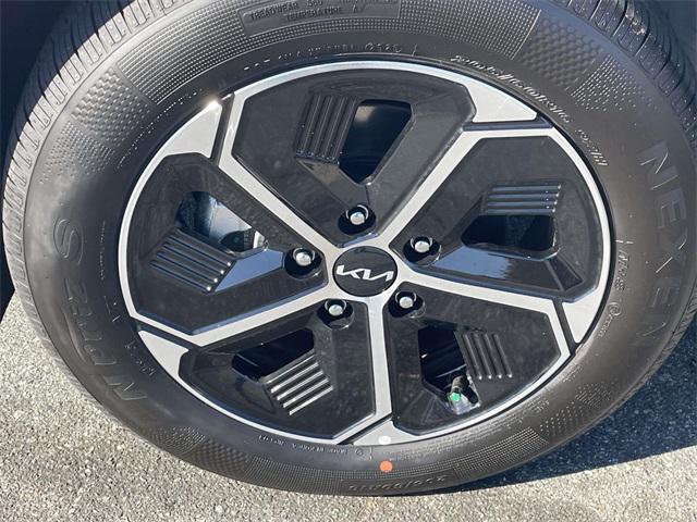 new 2026 Kia Niro car, priced at $31,570