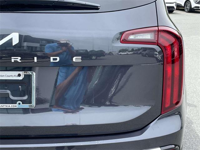new 2025 Kia Telluride car, priced at $40,130