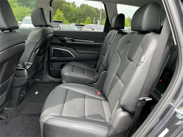 new 2025 Kia Telluride car, priced at $40,130