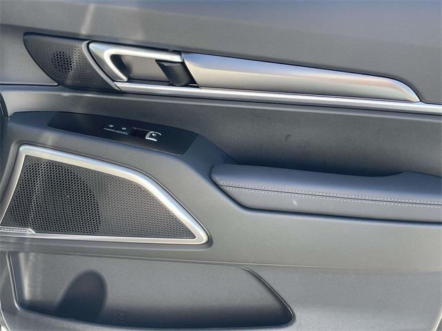 new 2025 Kia Telluride car, priced at $40,215