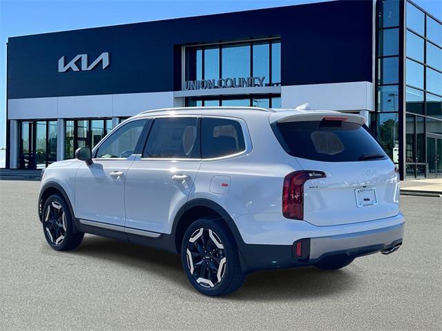new 2025 Kia Telluride car, priced at $40,215