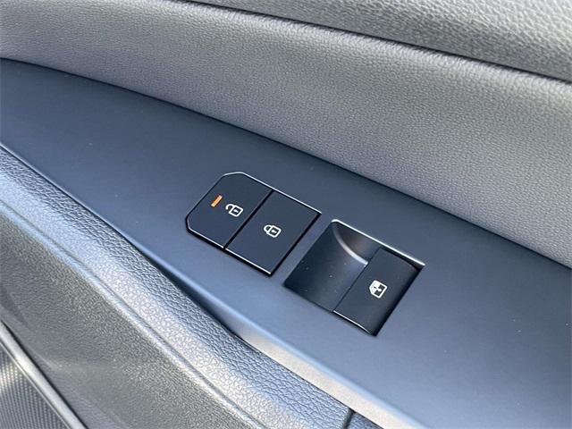new 2026 Kia Sportage Hybrid car, priced at $33,883