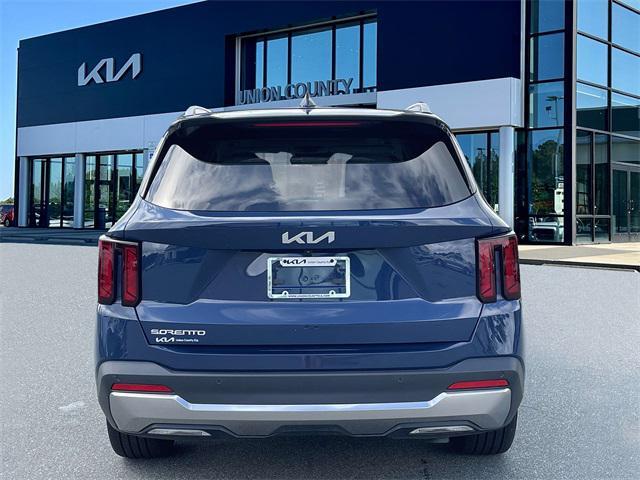 used 2025 Kia Sorento car, priced at $37,890