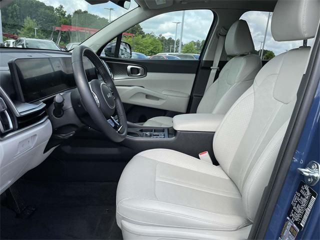 used 2025 Kia Sorento car, priced at $37,890