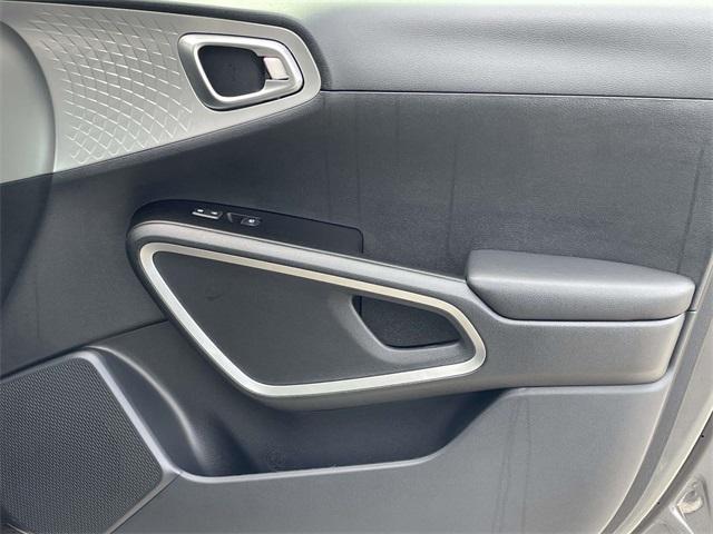 new 2025 Kia Soul car, priced at $21,335