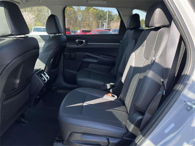 new 2025 Kia Sorento car, priced at $36,346