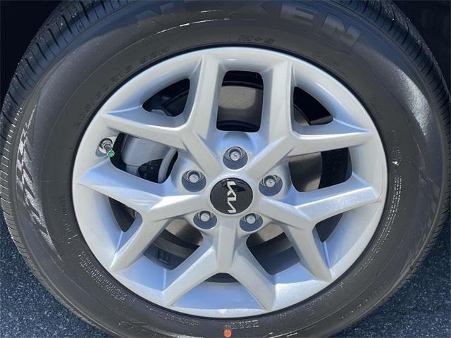 new 2025 Kia Soul car, priced at $21,813