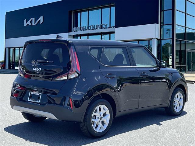 new 2025 Kia Soul car, priced at $21,813