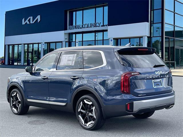 new 2025 Kia Telluride car, priced at $40,925
