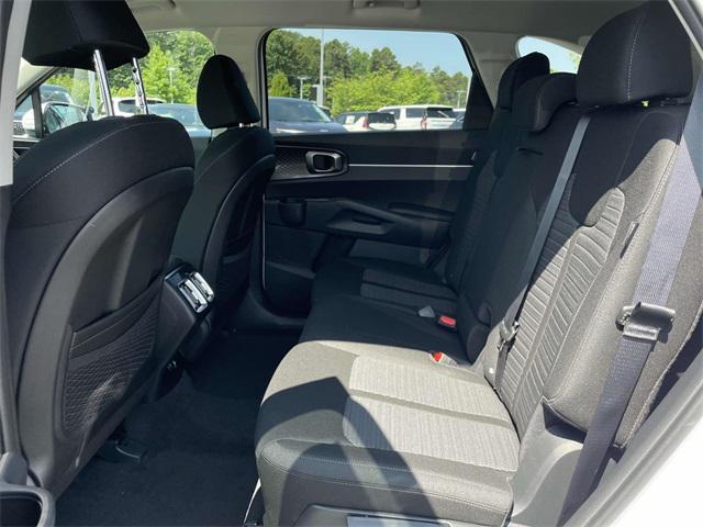 new 2025 Kia Sorento car, priced at $31,912