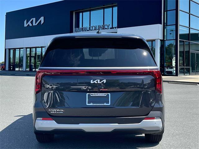 new 2025 Kia Carnival car, priced at $38,410