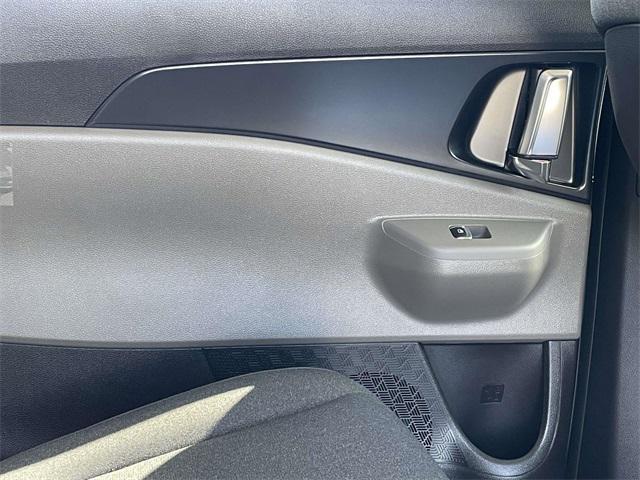 new 2026 Kia Carnival car, priced at $37,401