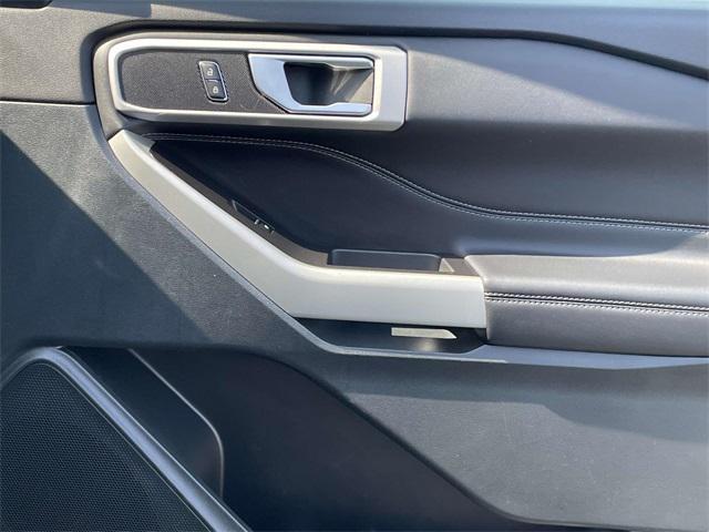 used 2023 Ford Explorer car, priced at $27,500