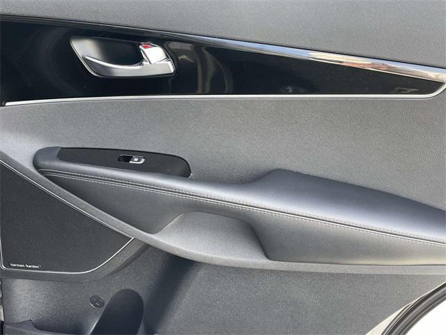 used 2019 Kia Sorento car, priced at $16,870