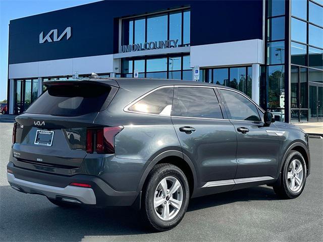 new 2025 Kia Sorento car, priced at $28,840