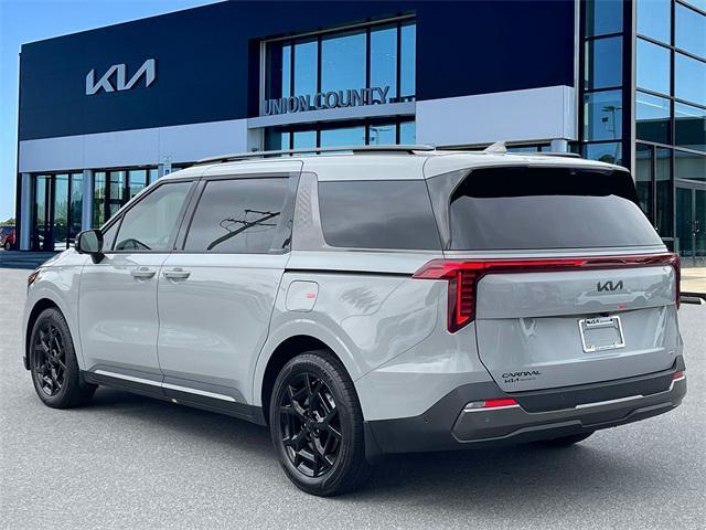 new 2025 Kia Carnival Hybrid car, priced at $56,276