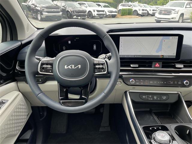 new 2025 Kia Carnival Hybrid car, priced at $56,276