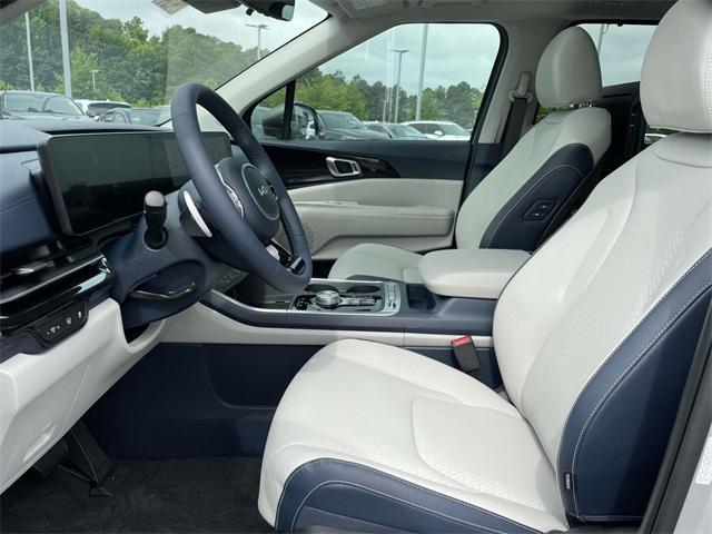 new 2025 Kia Carnival Hybrid car, priced at $56,276