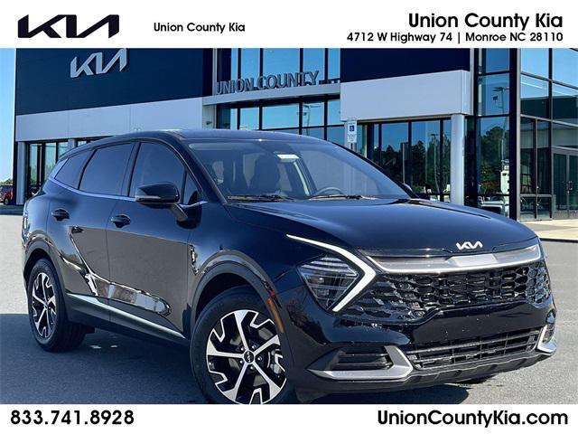 new 2025 Kia Sportage car, priced at $29,184