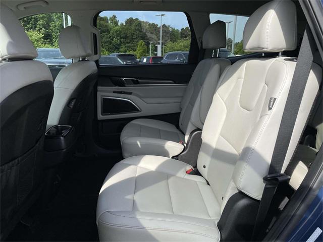 used 2023 Kia Telluride car, priced at $34,400